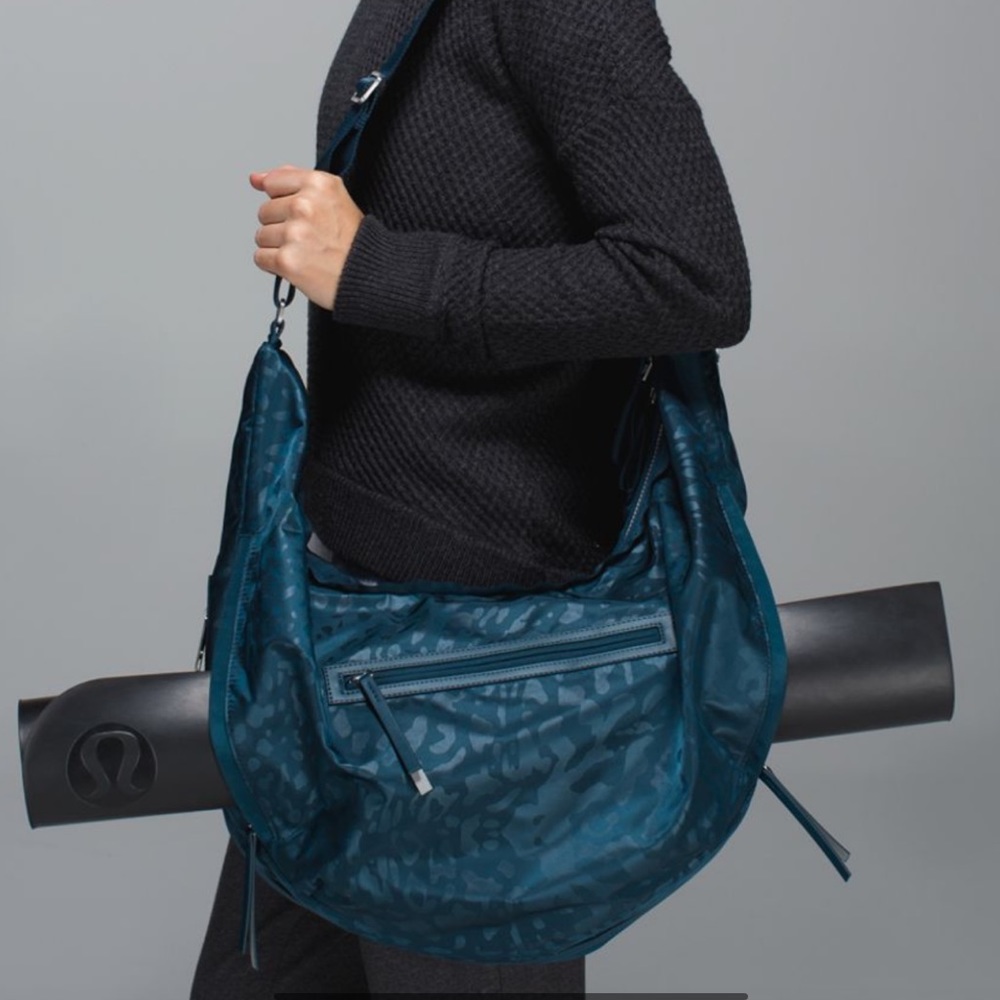 Lululemon Resolution Hobo bag yoga
Animal Swirl Embossed Alberta Lake